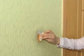 تمیز کردن سریع لکه ها در روش تمیز کردن کاغذ دیواری